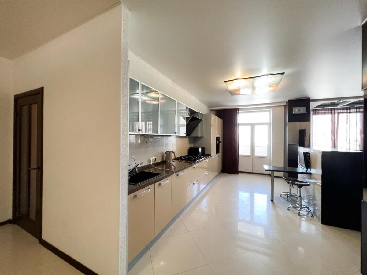 קייב Cozy Apartments On The Left Bank מראה חיצוני תמונה